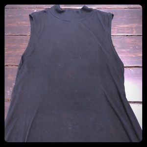 Black sleeveless turtleneck shirt
